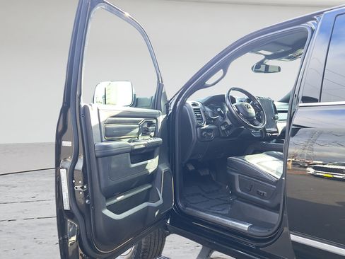 Used 2022 RAM 2500 Limited w/ Body Color Bumper Group AWD/4WD image 10
