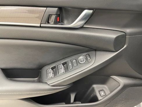 Used 2022 Honda Accord Sport image 12