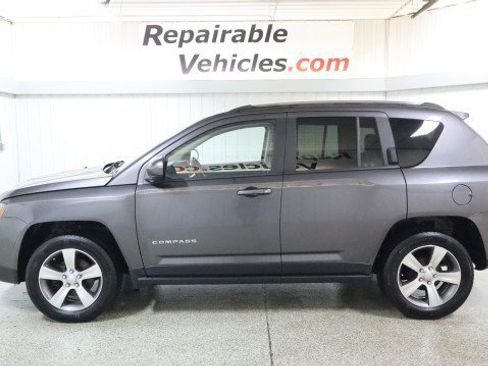 Used 2017 Jeep Compass High Altitude FWD image 1
