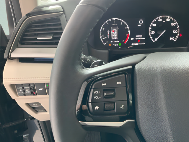 Certified 2026 Honda Odyssey Touring image 16