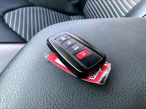 Used 2023 Toyota Camry SE w/ Convenience Package image 33