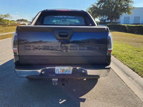 Used 2005 Chevrolet Avalanche LS w/ Preferred Equipment Group image 8
