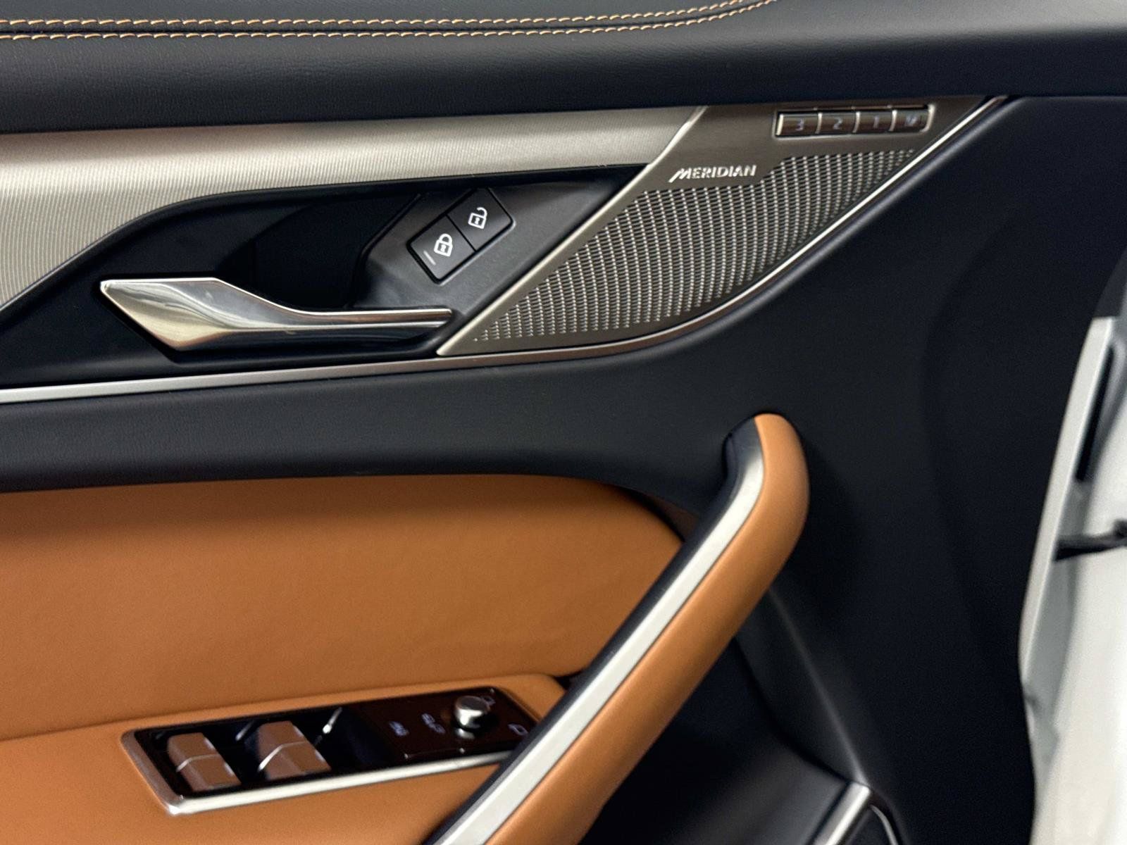 New 2026 Jaguar F-PACE R-Dynamic S AWD/4WD image 18