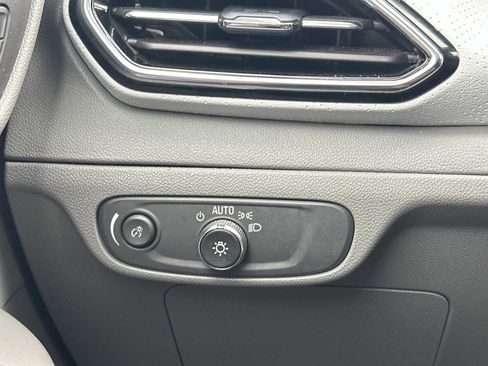 Used 2023 Chevrolet Bolt EUV Premier w/ Sun & Sound Package image 25