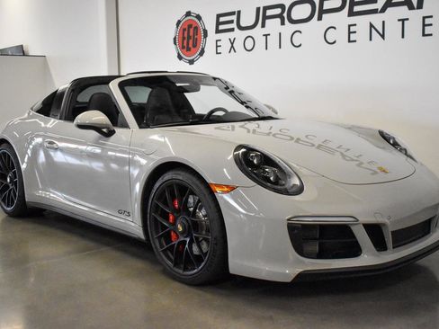Used 2019 Porsche 911 Targa 4 GTS AWD/4WD image 19