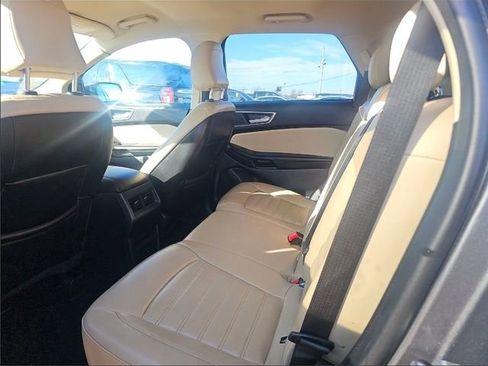 Used 2024 Ford Edge SEL image 6