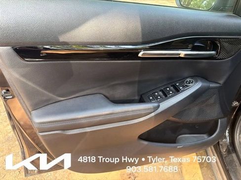Used 2022 Kia Seltos S FWD image 15