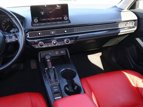 Used 2024 Honda Civic EX image 11