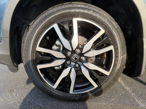 Used 2021 Honda Pilot Touring image 30