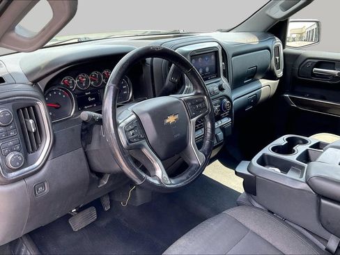 Used 2020 Chevrolet Silverado 1500 LT w/ Convenience Package AWD/4WD image 14