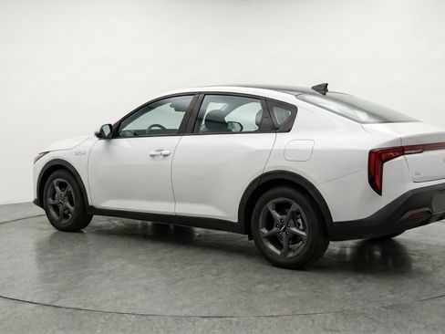 Used 2025 Kia K4 FWD image 6