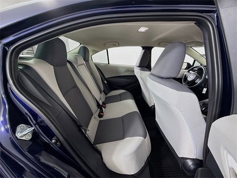 Certified 2025 Toyota Corolla LE image 28