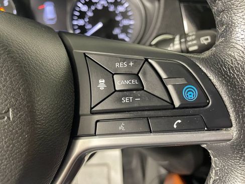 Used 2019 Nissan Rogue SL w/ Premium Package AWD/4WD image 12