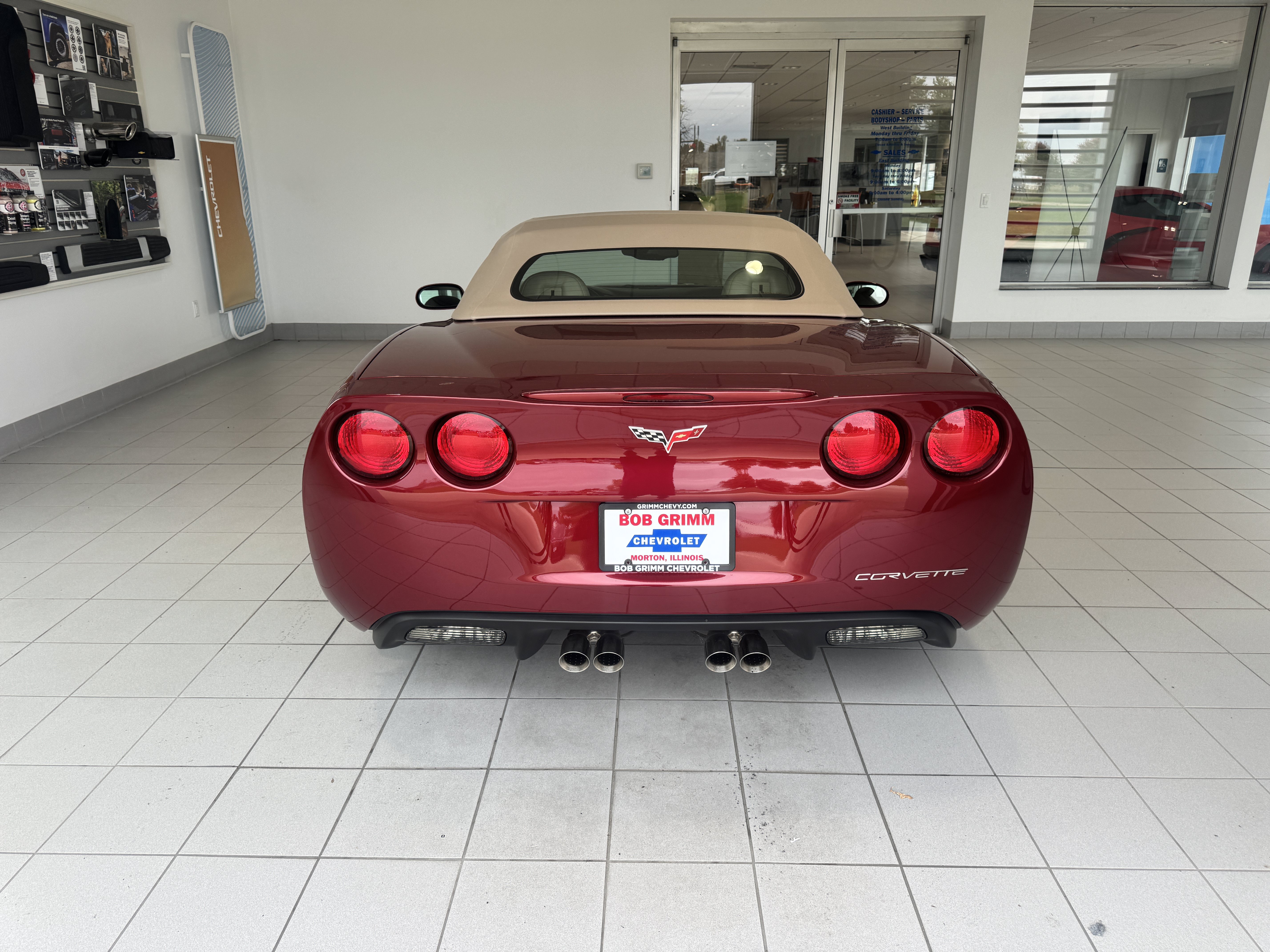 Used 2007 Chevrolet Corvette Convertible w/ Preferred Equipment Group RWD image 9