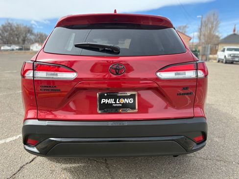 Used 2024 Toyota Corolla Cross SE image 5