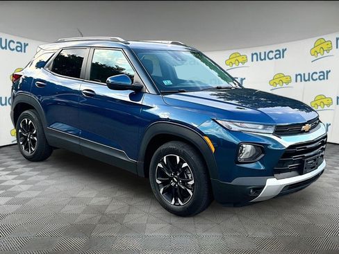 Used 2021 Chevrolet TrailBlazer LT FWD image 1