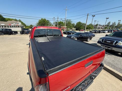 Used 2011 Toyota Tacoma 4x4 Double Cab image 8