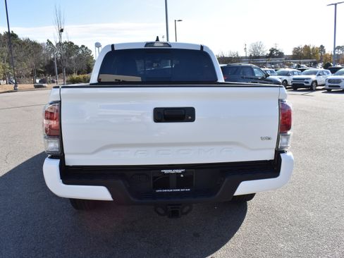 Used 2023 Toyota Tacoma TRD Sport image 8