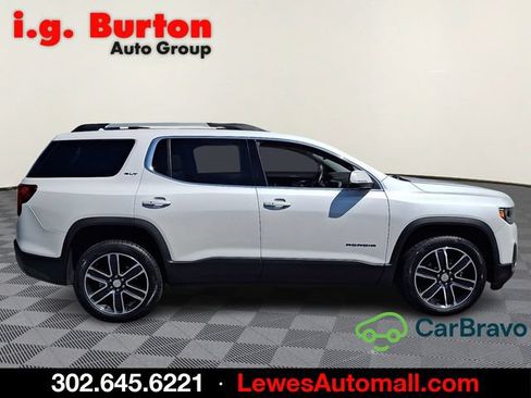 Certified 2023 GMC Acadia SLT w/ Technology Package FWD image 7