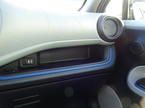 Used 2012 Toyota Prius C Two image 37