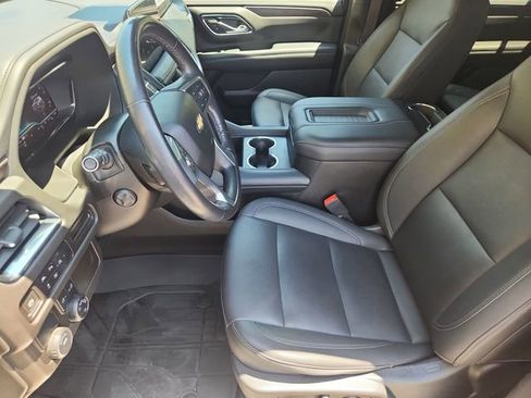 Used 2023 Chevrolet Suburban LT w/ LT Signature Plus Package RWD image 20