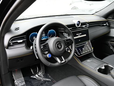 New 2026 Maserati Grecale Modena image 10