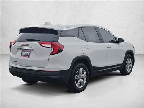 Used 2024 GMC Terrain SLE image 5