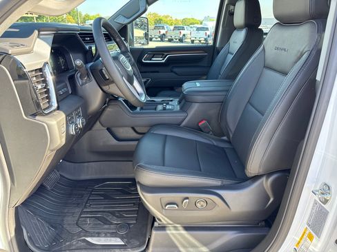 New 2026 GMC Sierra 2500 Denali w/ Denali Reserve Package image 26