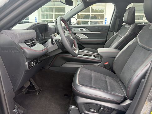 Used 2026 Ford Explorer ST w/ Sun And Sound Package AWD/4WD image 21