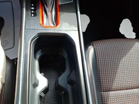 Used 2025 Nissan Kicks SR FWD image 22