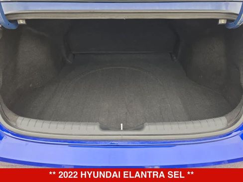 Used 2022 Hyundai Elantra SEL FWD image 31