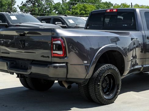 Used 2022 RAM 3500 Laramie w/ Night Edition AWD/4WD image 19