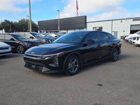 Certified 2025 Kia K4 FWD image 4