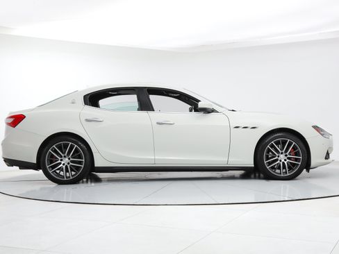 Used 2017 Maserati Ghibli RWD image 6