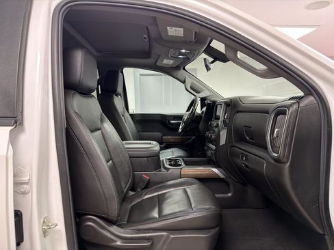 Used 2020 Chevrolet Silverado 1500 LT Trail Boss image 10