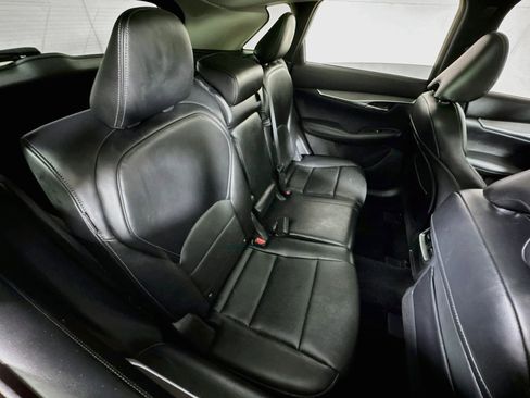 Used 2023 INFINITI QX50 Luxe AWD/4WD image 26