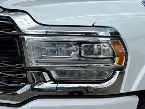 Used 2023 RAM 2500 Limited AWD/4WD image 4