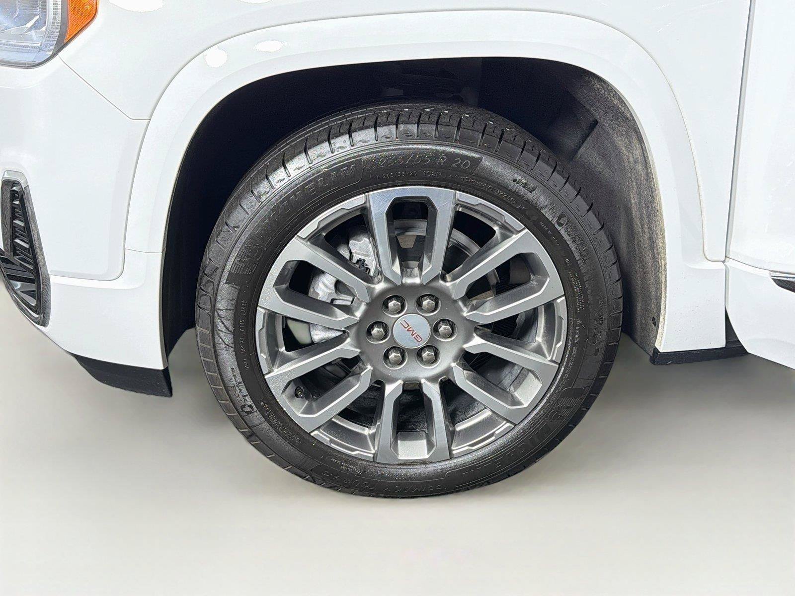 Used 2023 GMC Acadia Denali w/ Denali Technology Package AWD/4WD image 34