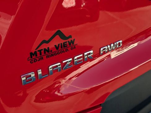 Used 2025 Chevrolet Blazer LT image 10