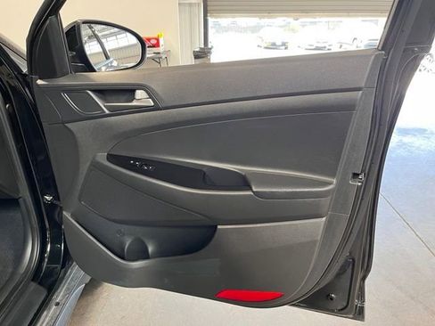 Used 2017 Hyundai Tucson SE FWD image 12