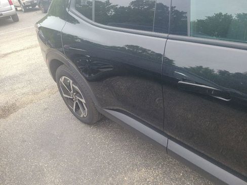 Used 2025 Chevrolet Equinox EV LT FWD image 10