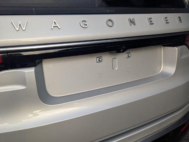 Used 2022 Jeep Wagoneer Series III AWD/4WD image 9