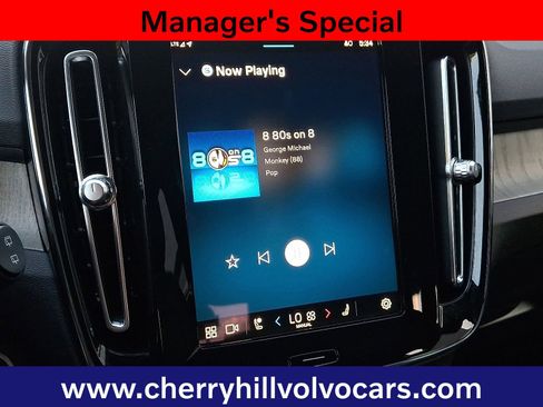 Certified 2024 Volvo XC40 B5 Core image 16