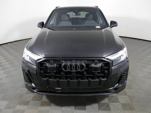 Used 2026 Audi Q7 3.0T Premium Plus w/ Premium Plus Package AWD/4WD image 8