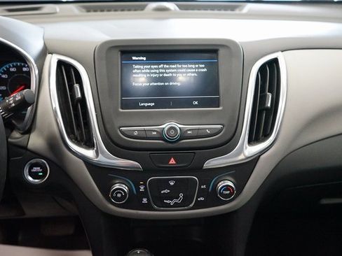 Used 2020 Chevrolet Equinox LS image 7