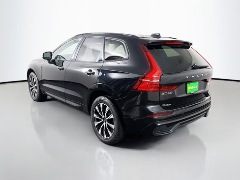 Used 2025 Volvo XC60 B5 Plus AWD/4WD image 7