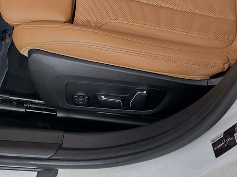 Used 2024 BMW M340i w/ Premium Package image 16