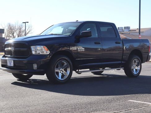 Used 2017 RAM 1500 Express w/ Express Value Package image 11
