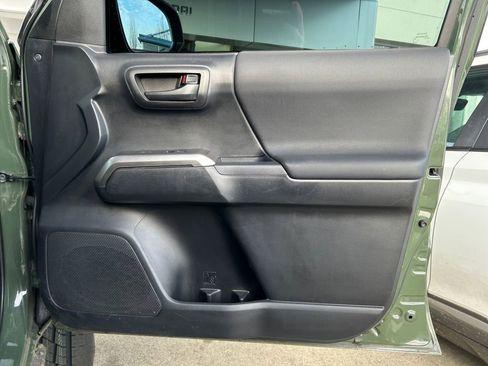 Used 2021 Toyota Tacoma image 25