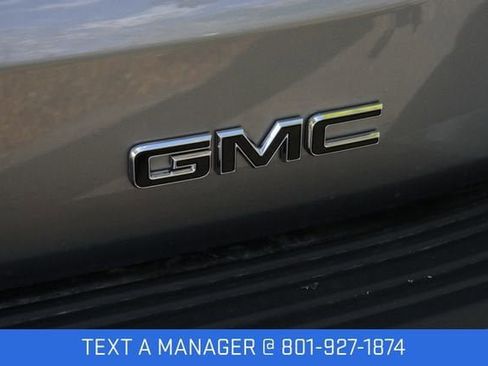 New 2026 GMC Yukon XL Denali w/ Denali Reserve Package AWD/4WD image 9